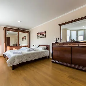 Super Comfort Flat For Near The Metro. Апартаменты Киев